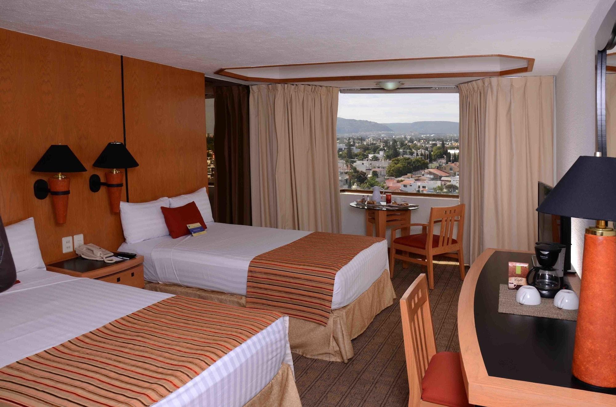 Hotel Guadalajara Plaza Ejecutivo Zapopan Exterior photo
